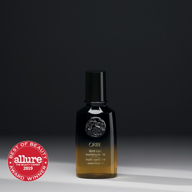 ถ้าผมแห้งเสีย hair oil เป็นทางเลือกในการแก้ปัญหาที่ดีเยี่ยมเลยค่ะ ออยล์เนื้อบางเบาซึมเข้าบำรุงเส้นผมอย่างรวดเร็ว ไม่ทิ้งความมันและคราบเหนียว และไม่ทำให้ผมลีบแบน และยังช่วยเคลือบให้เส้นผมดูเงางาม เปล่งประกาย ดูมีชีวิตชีวาสวยมากๆค่ะ